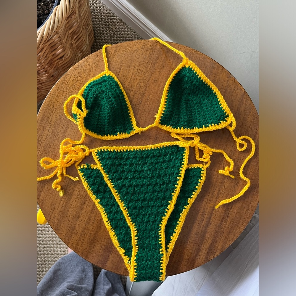 Hand made crochet bikini, Brazilian colours!